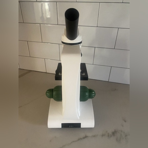 Junior Microscope & Kids Science Experiment Book - Picture 5 of 10